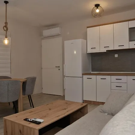 4-teen Apartman Jagodina