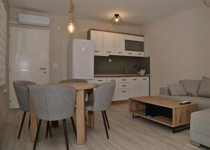 4-teen Lejlighed Jagodina