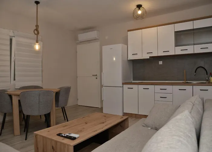 4-teen Lejlighed Jagodina